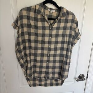 Madewell Black and Cream Plaid Button Down Short Sleeve Shirt